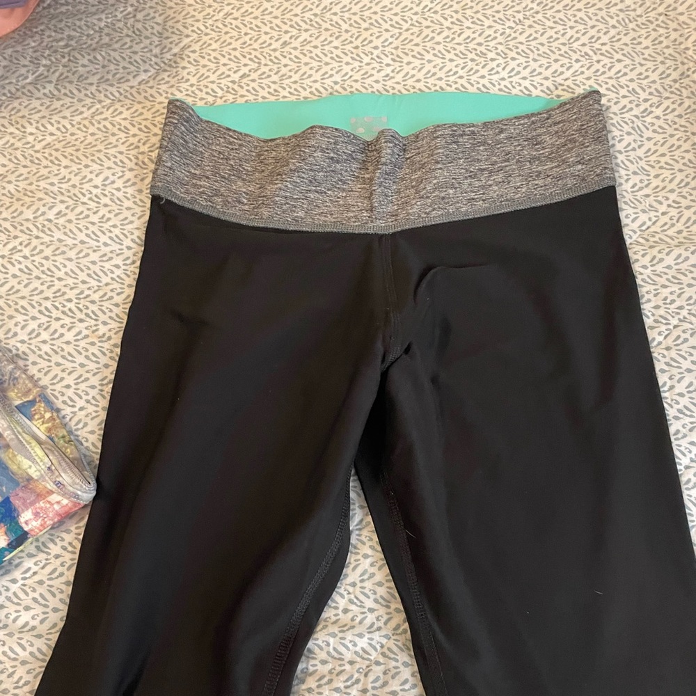 Women’s Victoria’s Secret Pink reversible tights